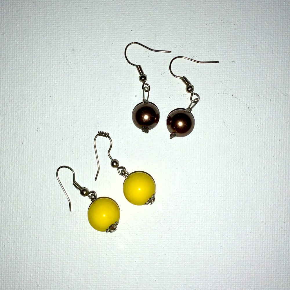 Bundle of 2 Pairs of Round Ball Earrings